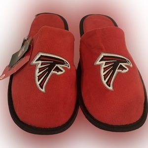 Atlanta Falcons Men’s slippers Size L (11-12)